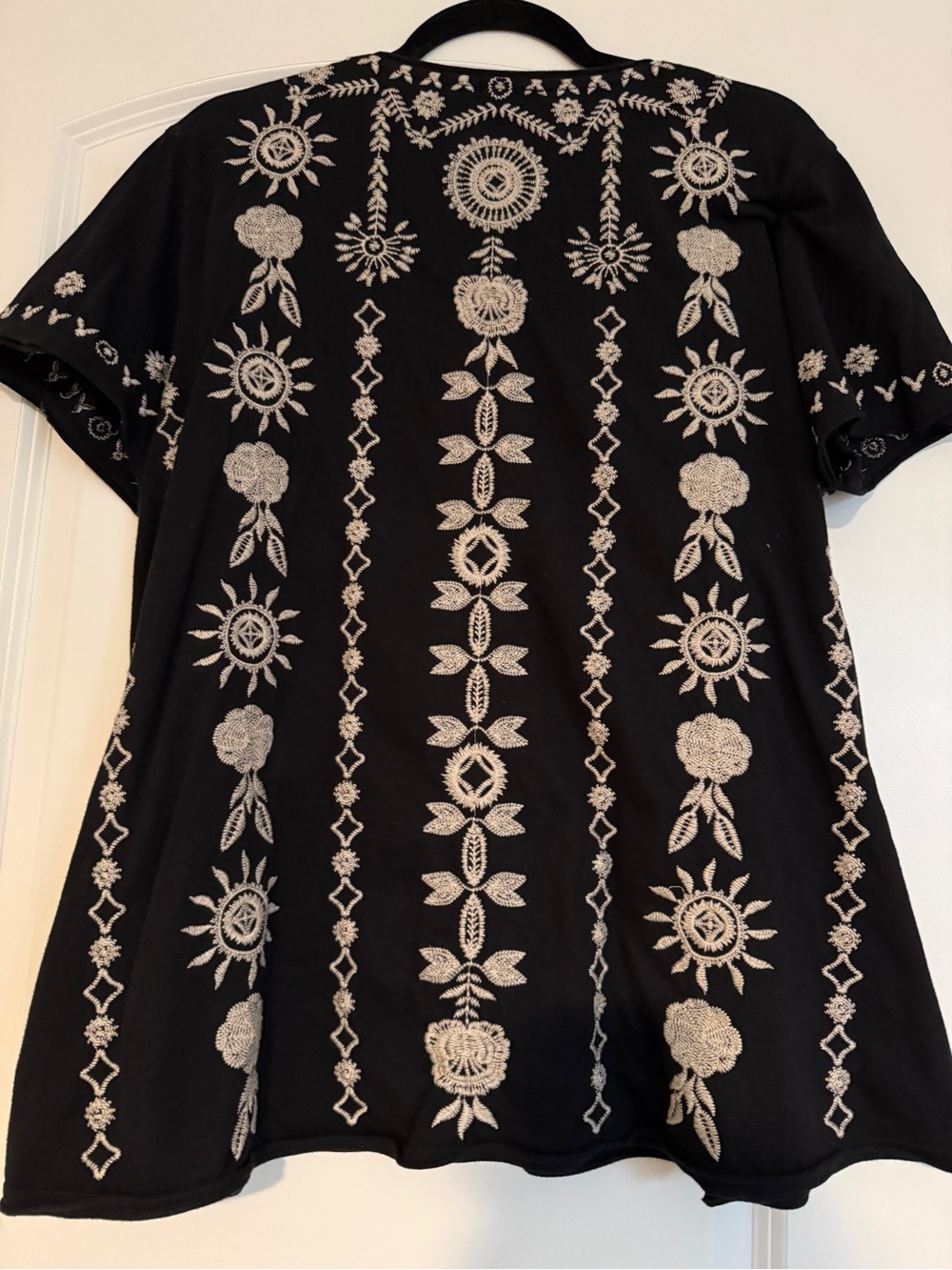 Johnny Was Women’s Makana Embroidered V-Neck Black Women's Top - Picture 6 of 9